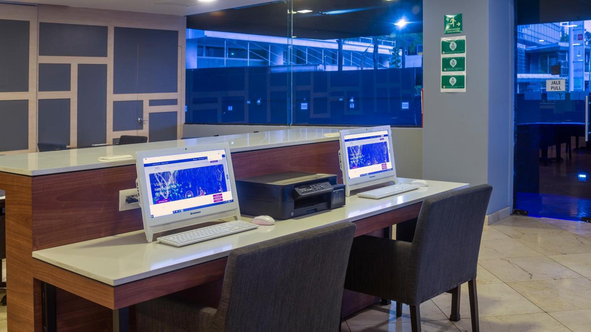Holiday Inn Express Mexico Santa Fe By Ihg Екстериор снимка
