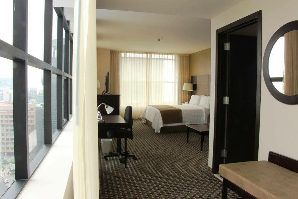 Holiday Inn Express Mexico Santa Fe By Ihg Екстериор снимка