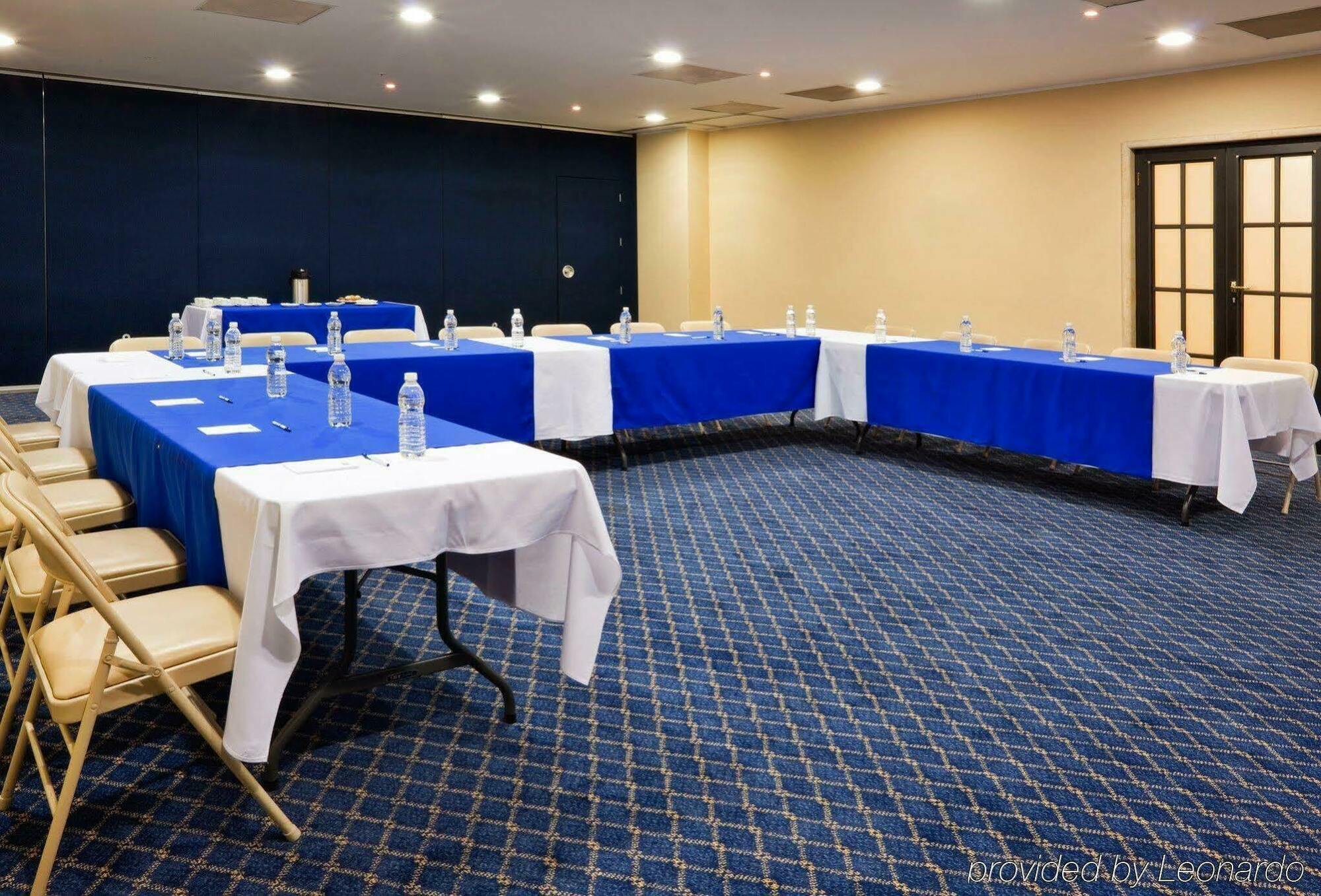 Holiday Inn Express Mexico Santa Fe By Ihg Екстериор снимка